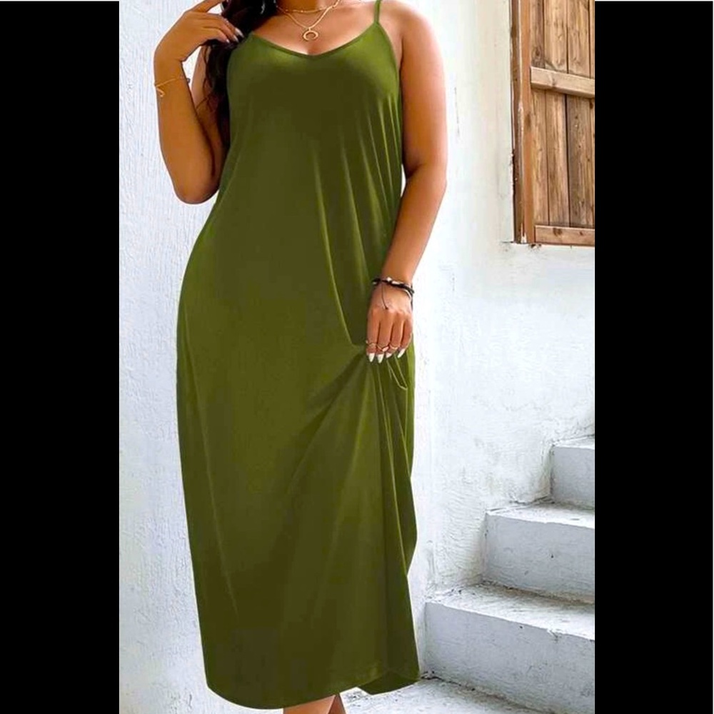 BN Zenana Premium Plus Size Olive Green V-Neck Maxi Dress W/Pockets Various - Picture 3 of 12